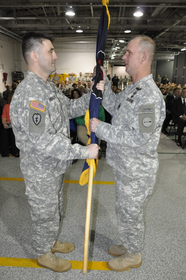 Asymmetric Warfare Group farewells senior ranking NCO