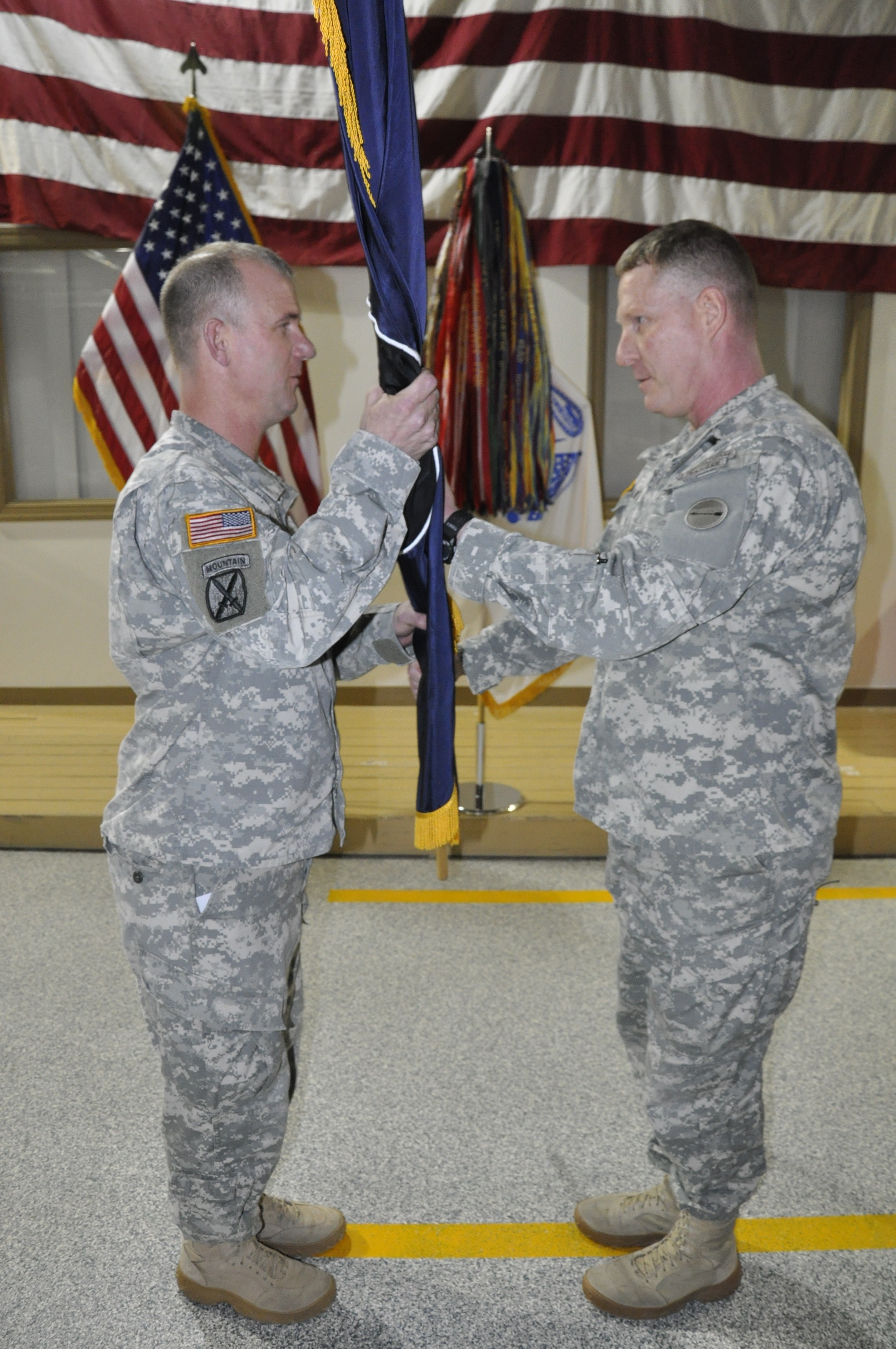 Asymmetric Warfare Group farewells senior ranking NCO | Article | The ...