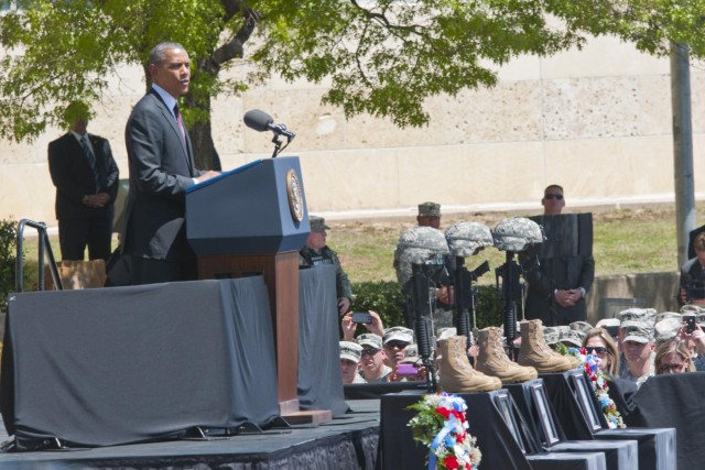 President Obama speaks at Fort Hood memorial ceremony