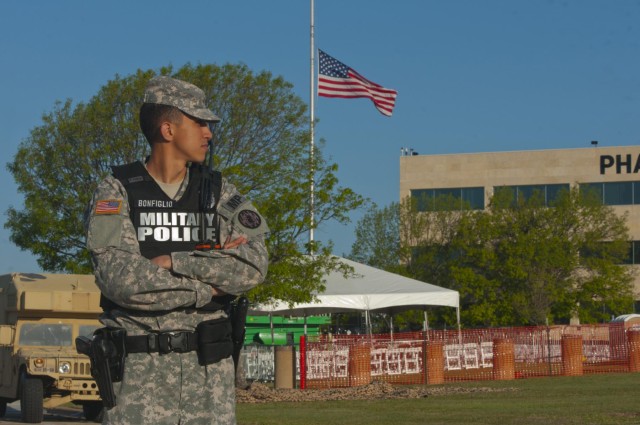 Fort Hood shooting victims honored at memorial ceremony