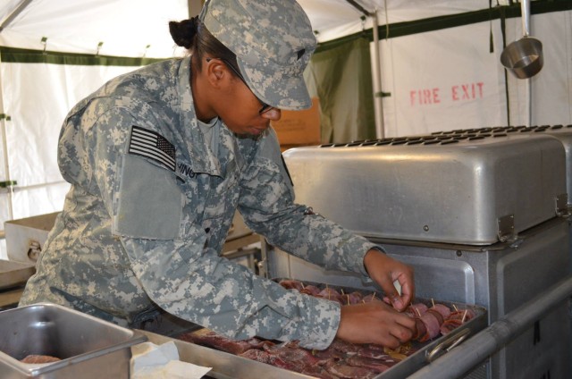 Food service Soldiers shine during Connelly competition