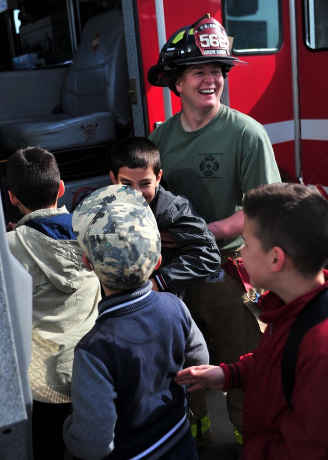MK Airbase showcases capabilities during Different School Week