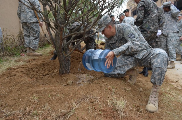 Soldier fosters friendship through building beautification