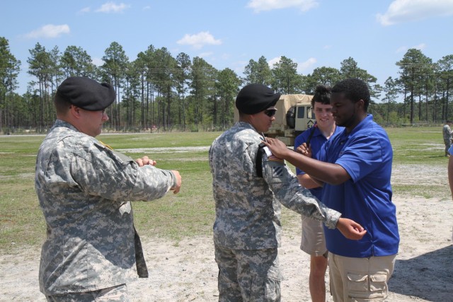 Cottonbalers teach high school students about Soldier life