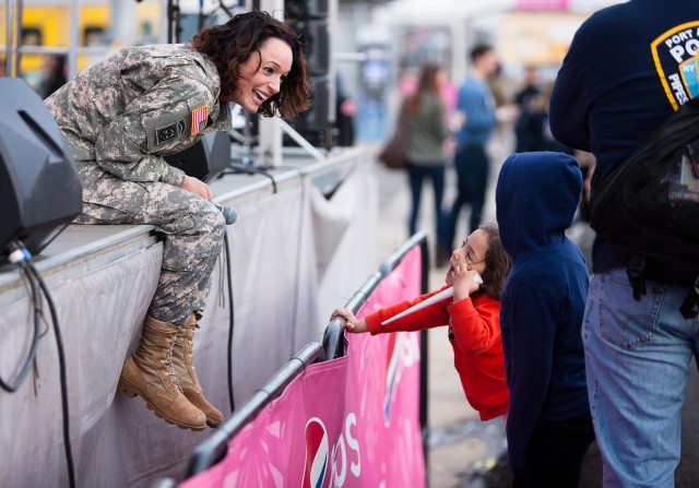 Marines, Soldiers celebrate emergence of cherry blossoms