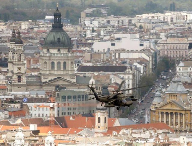 U.S. Army Europe aviators train with Dutch, Hungarian partners