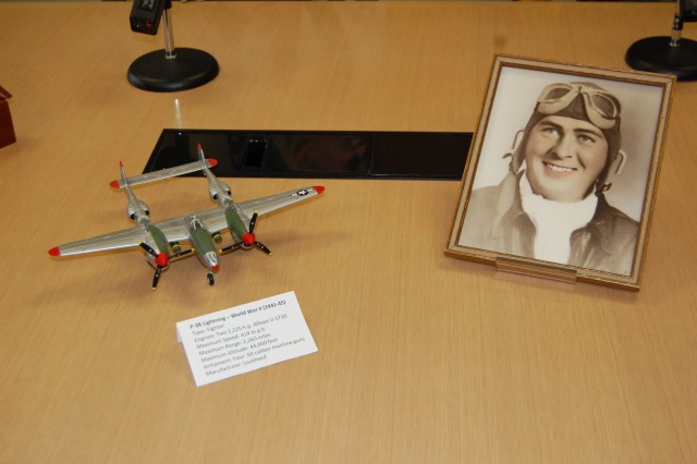 WWII flier honored in RIA National Cemetery memorial service