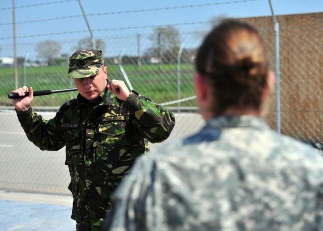 US, Romanian MPs train for combined operations