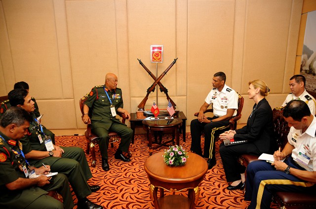 USARPAC visits Chief of Army of the Malaysian Armed Forces,