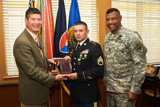 RDECOM recognizes 2014 NCO of the Year