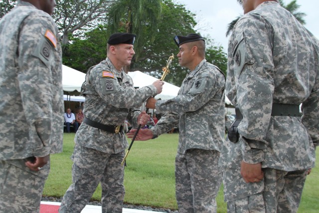 Senior logistic command holds change of responsibility