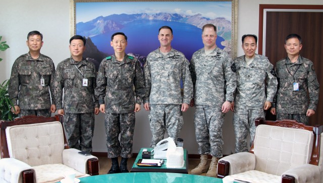 BG Peterson visits Republic of Korea Army Aviation Operations Commander