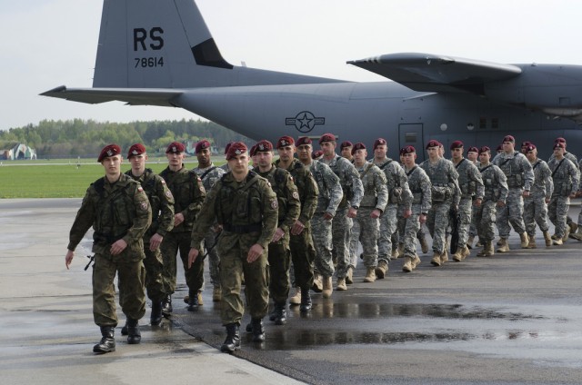 173rd paratroopers arrive in Poland, Baltics for unscheduled exercises