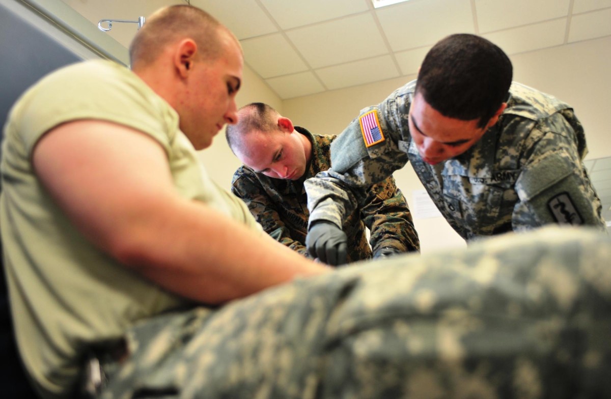Soldiers, Sailors join forces to keep MK healthy | Article | The United States Army