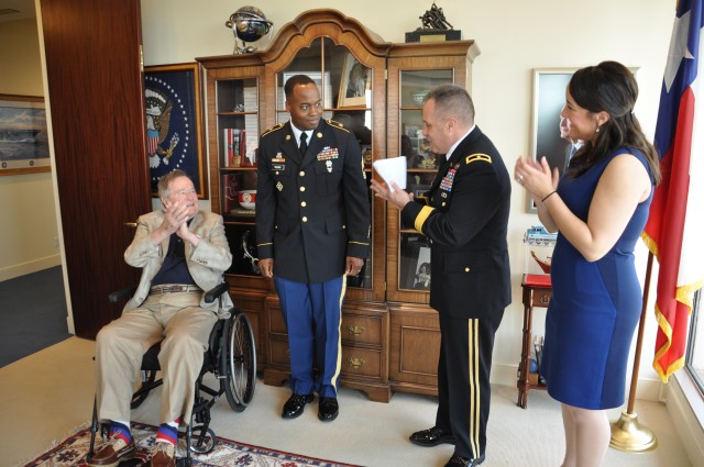 Army Reserve soldier 'enlists' former president to aid in military ceremony