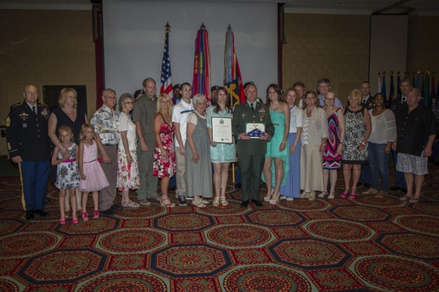 Marne Air Soldiers retire