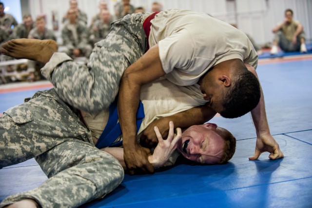 Best Warrior Soldiers battle during combatives tournament