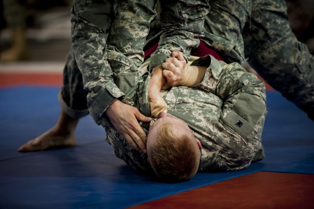 Best Warrior Soldiers battle during combatives tournament