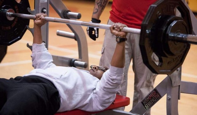 Bench-press competition gains popularity