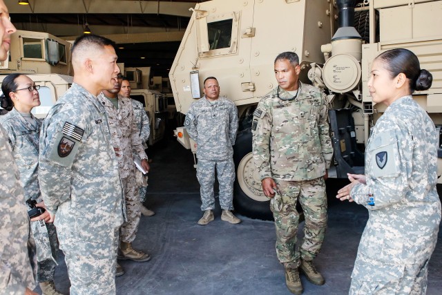 CENTCOM CoS visits AFSBn-Qatar