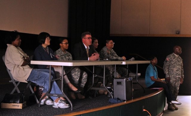 1st Signal Brigade hosts SHARP Stand Down [Image 2 of 3]