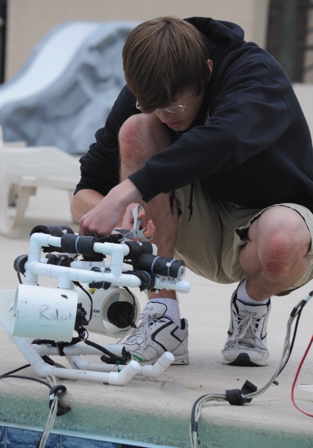 RObotic operating vehicles hit water at Fort Gordon