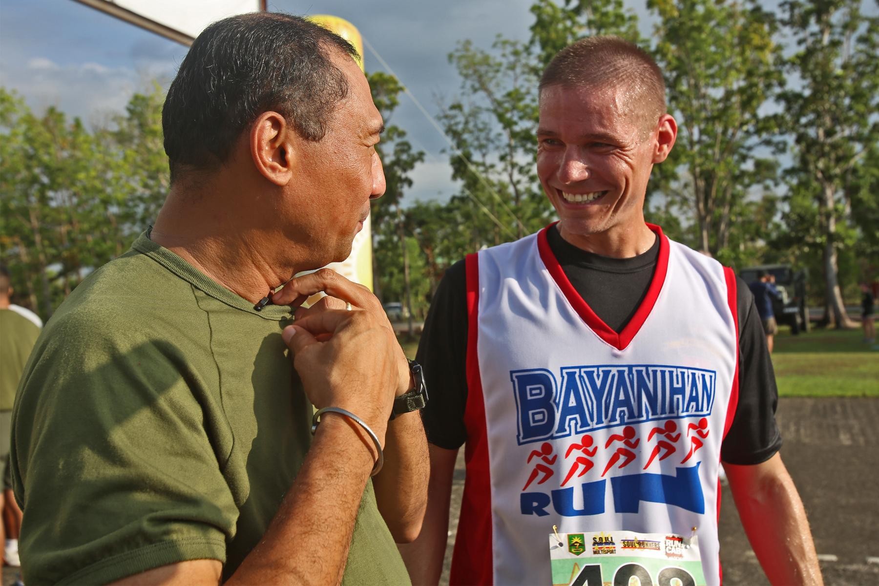 Feel the need for speed: Philippine, U.S. soldiers and civilians ...