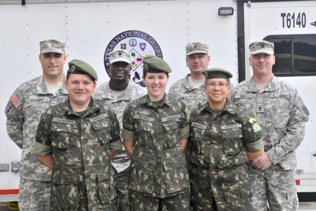 Texas Guardsmen share response lessons with Brazilians