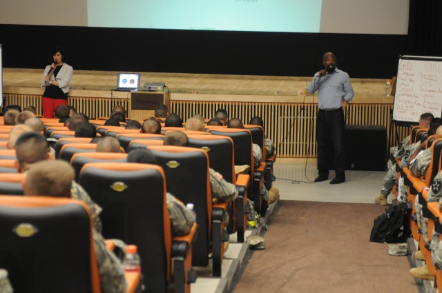 Soldiers from 210th Field Artillery Brigade, 2nd Infantry Division, "Got Your Back"