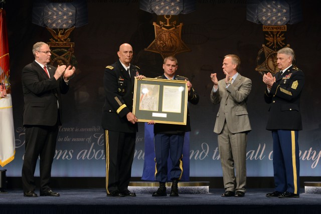 Former Sgt. Kyle White inducted into Pentagon Hall of Heroes