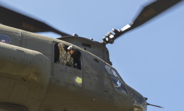 177th Armored Brigade mentors Alabama, Mississippi National Guardsmen during historic air assault mission