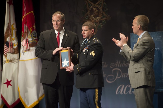 White inducted into Pentagon's Hall of Heroes