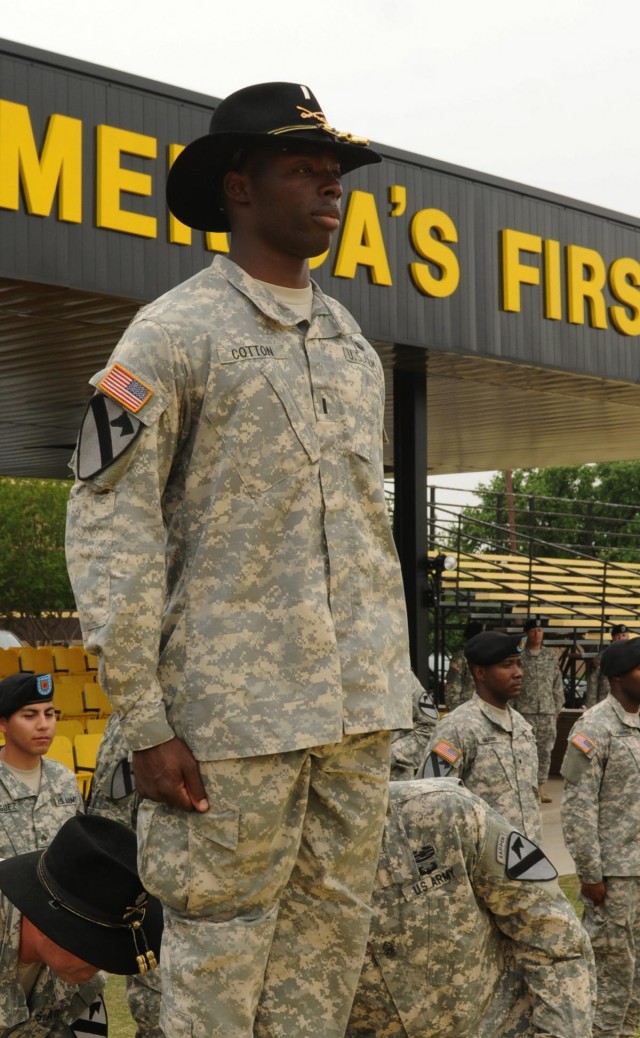 Cav troopers follow tradition, earn spurs