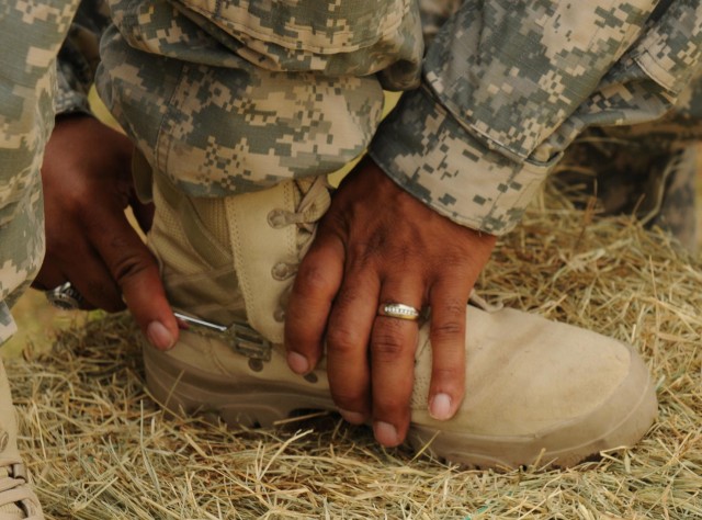 Cav troopers follow tradition, earn spurs