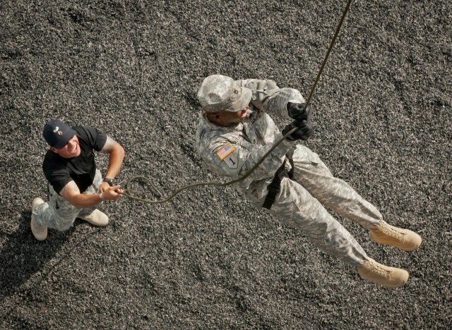 Air Assault rappel