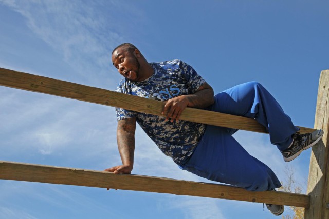 'Dog Face' soldiers, Columbus Lions tackle obstacle course