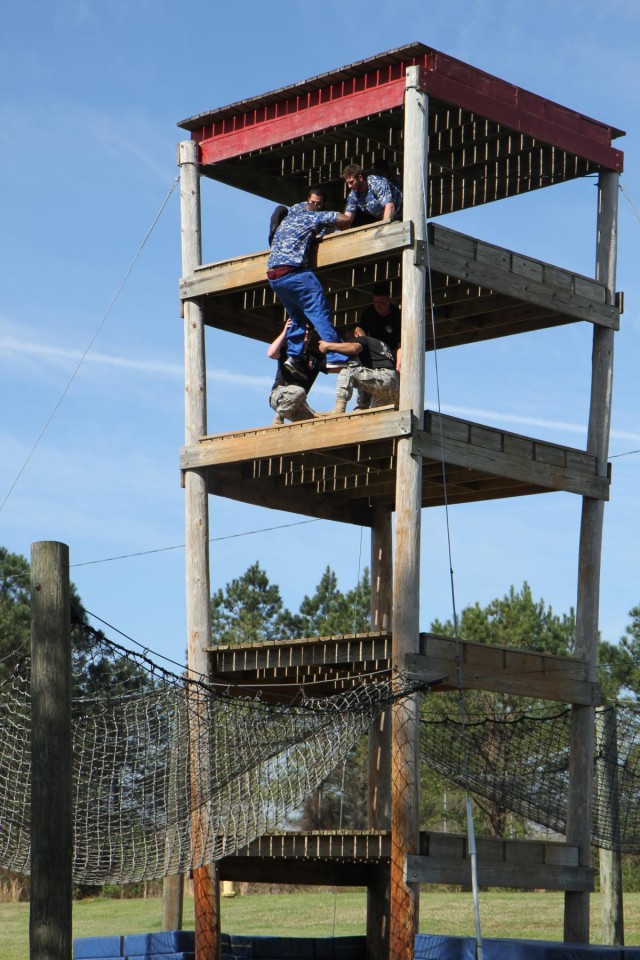 'Dog Face' soldiers, Columbus Lions tackle obstacle course