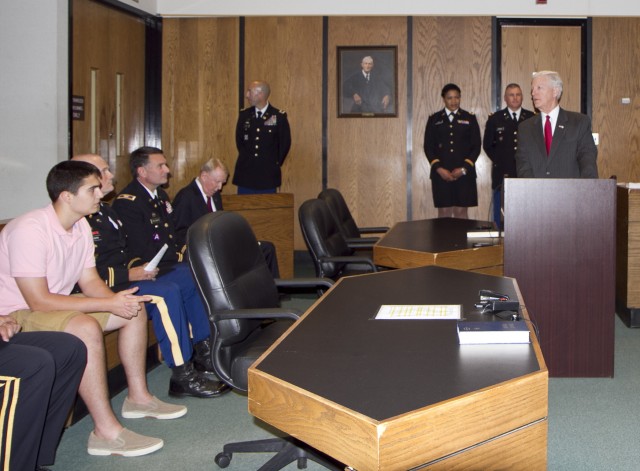 Bronze Star Medal presented to Army Reserve lawyer and judge in his civilian courtroom