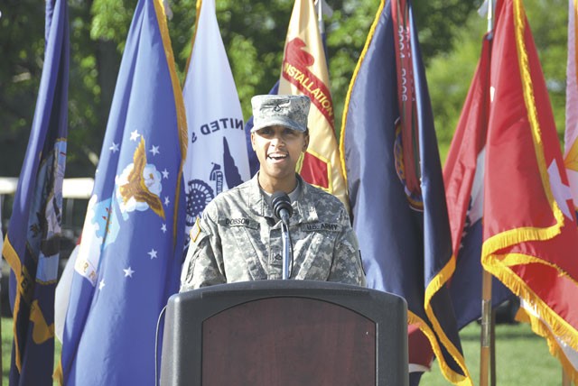 Breakfast, tour and tournament usher in 2014 Armed Forces Week