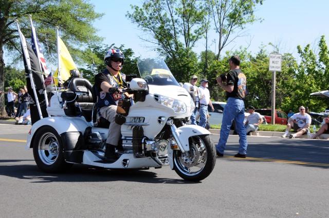 Tens of thousands draw attention to POWs, MIAs as part of Rolling Thunder XXVII