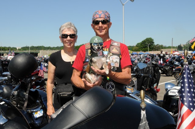 Tens of thousands draw attention to POWs, MIAs as part of Rolling Thunder XXVII