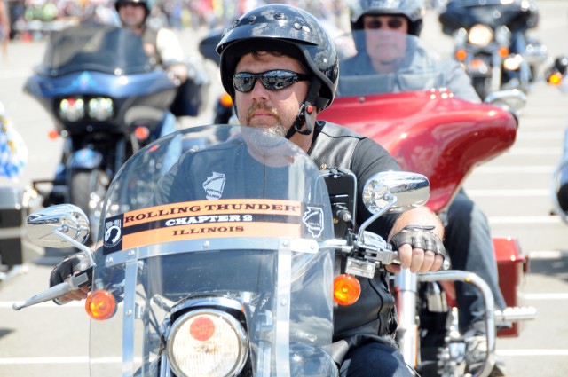 Tens of thousands draw attention to POWs, MIAs as part of Rolling Thunder XXVII