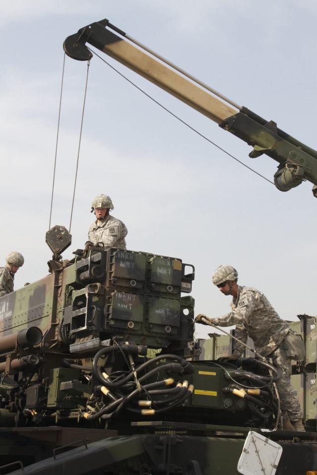 Air defenders conduct missile loading drill