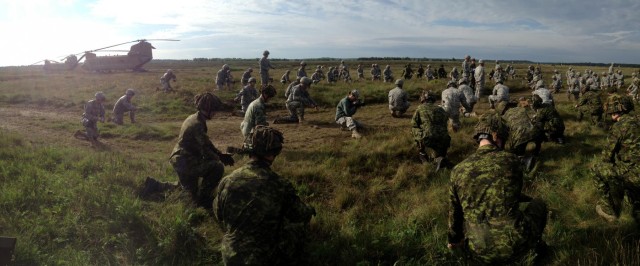 US, Canadian and Polish soldiers train for allied airborne operations