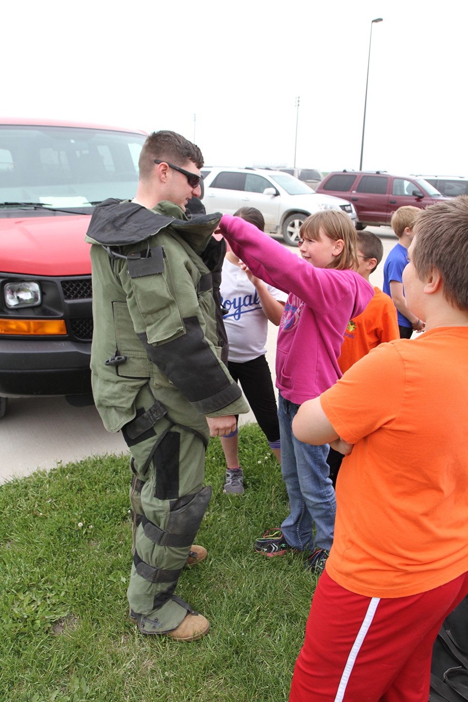 Durable Soldiers show students how to have fun on the last day of ...