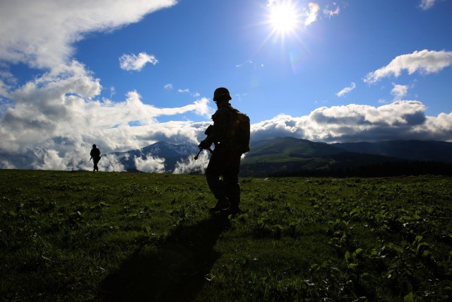 Marines with BSRF-14 make some noise in the Carpathian Mountains