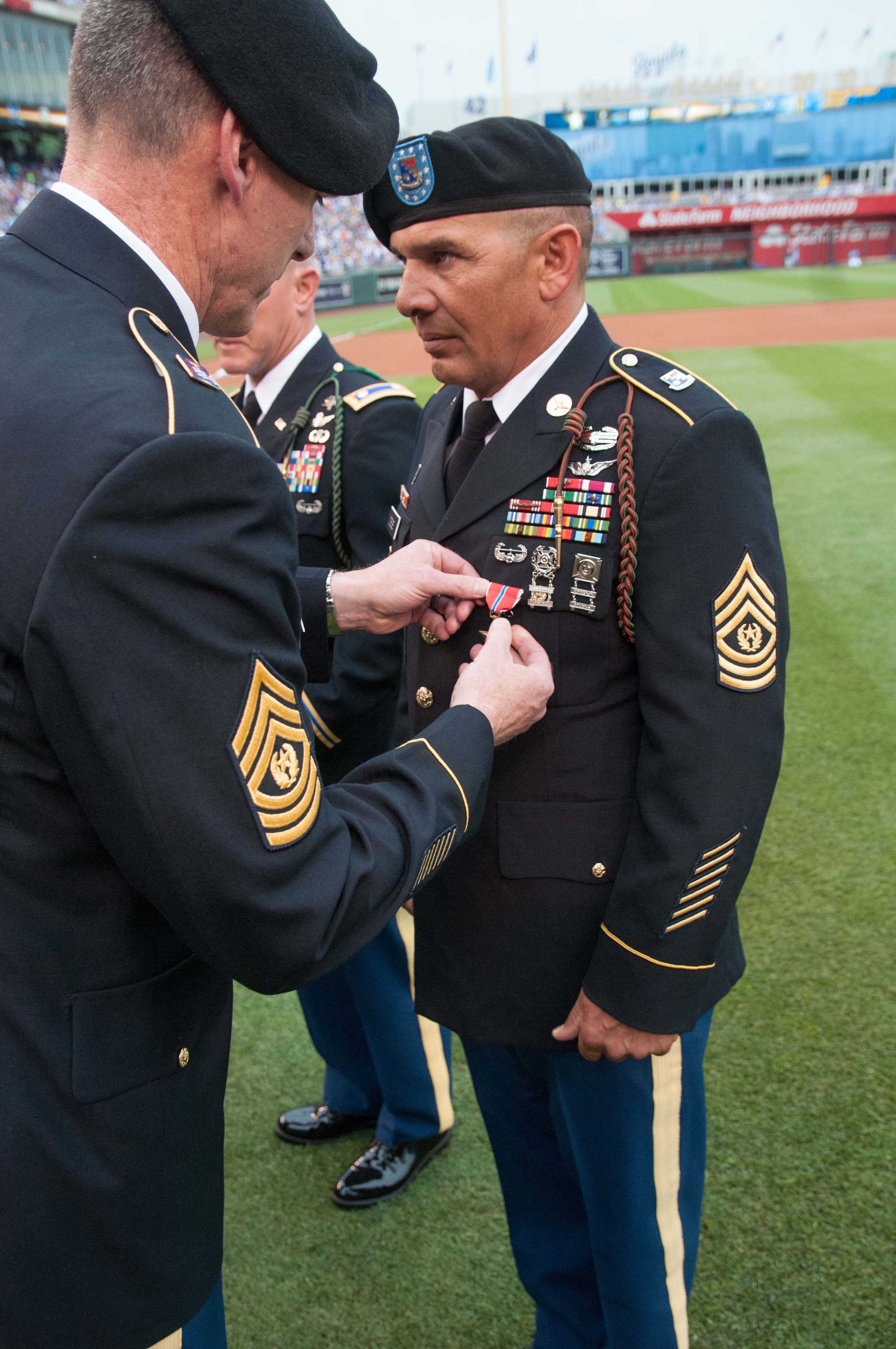 Kansas City Royals will honor their veteran groundskeeper with his