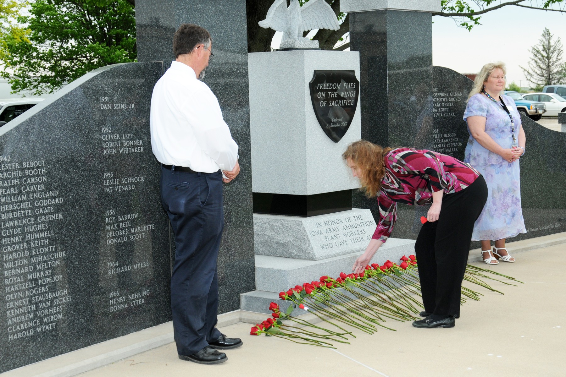 Iowa Army Ammunition Plant honors its fallen | Article | The United ...