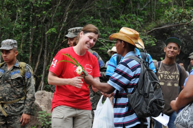 US troops carry 2,500 pounds of food, supplies to remote village in Honduras