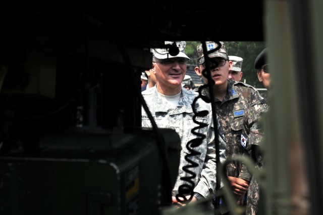 Gen. Scaparrotti visits Camp Casey